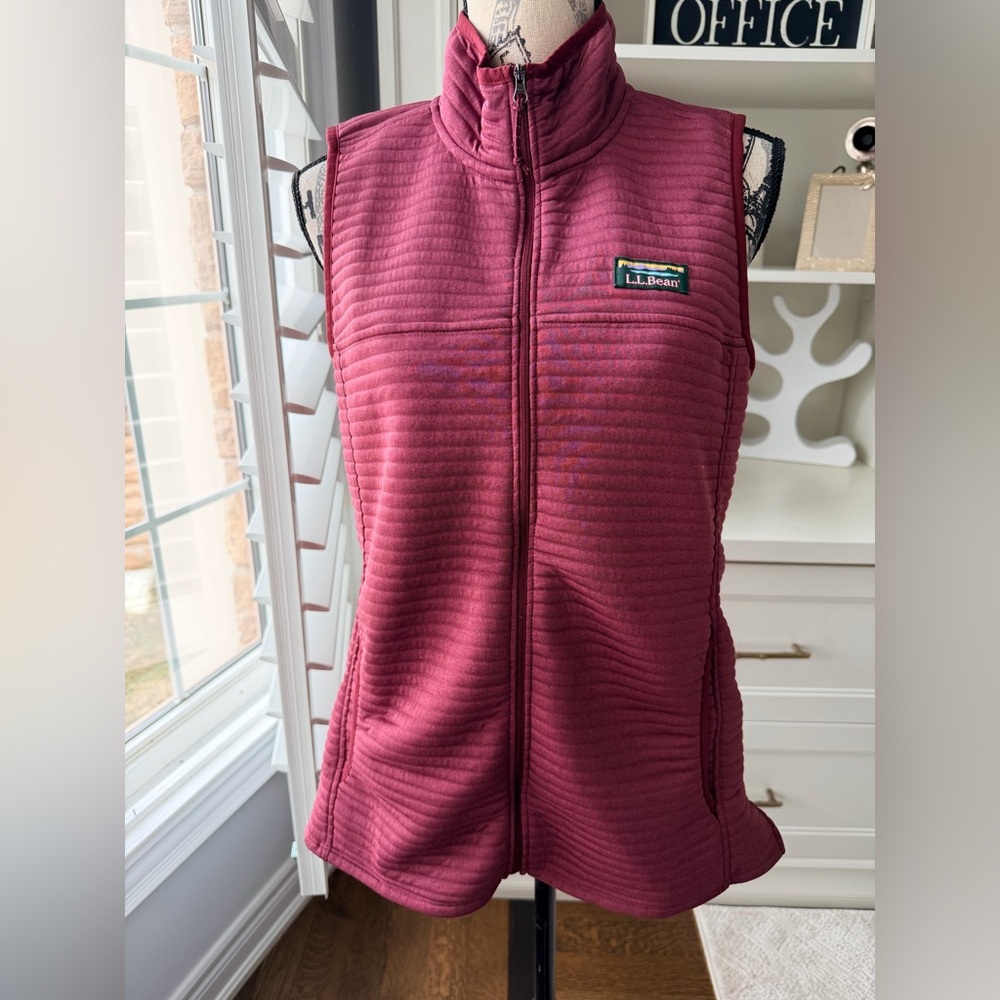 L.L. BEAN Light Wine Colour Lightweight Vest Women’s Size Medium